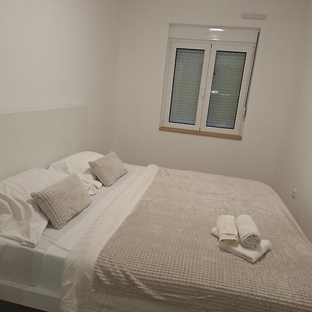 Expo Airport Otel Surčin Zewnętrze zdjęcie