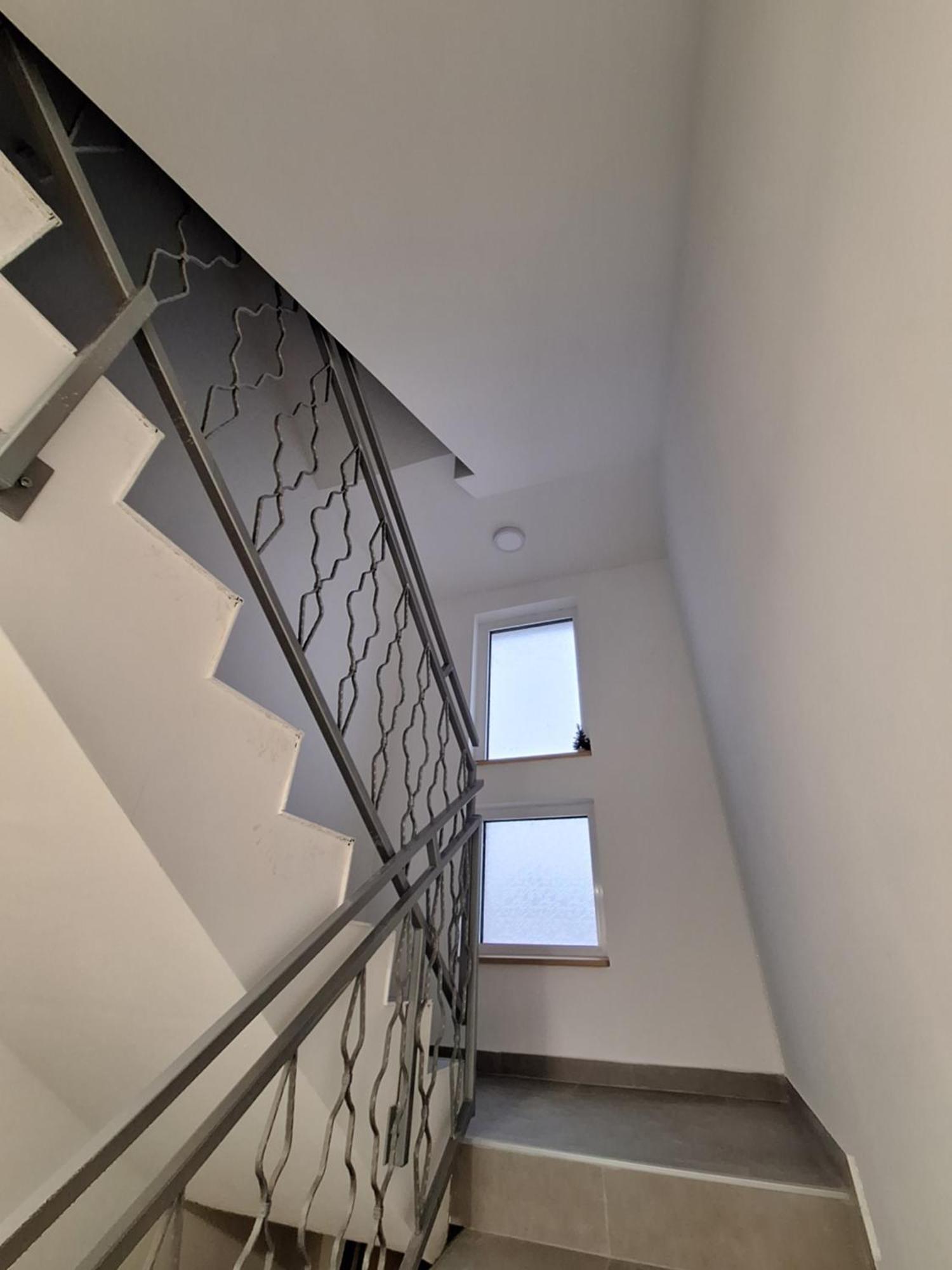 Expo Airport Otel Surčin Zewnętrze zdjęcie